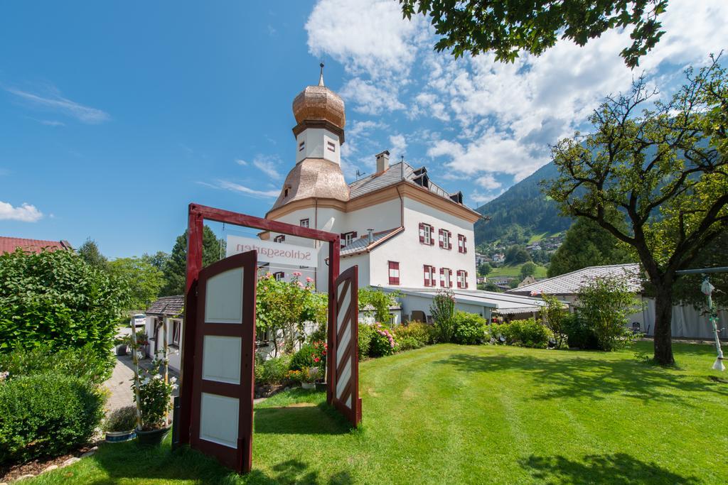 Schlosshotel Mitterhart Швац Экстерьер фото