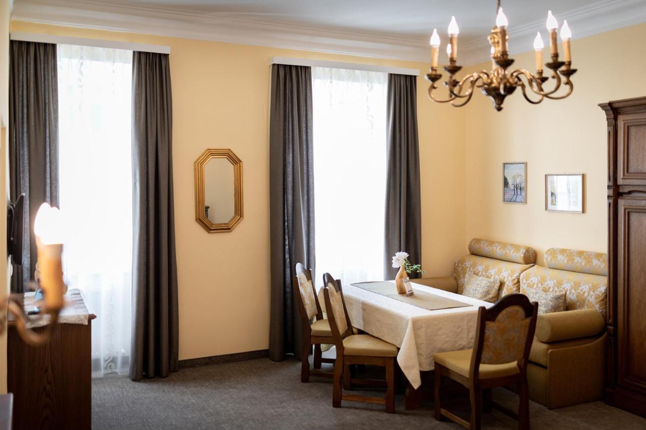 Schlosshotel Mitterhart Швац Экстерьер фото