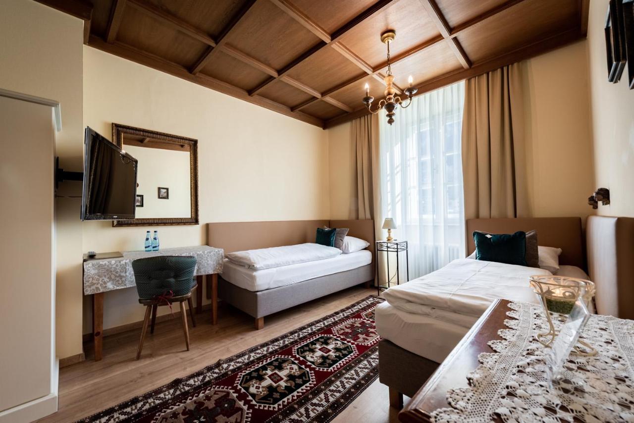 Schlosshotel Mitterhart Швац Экстерьер фото